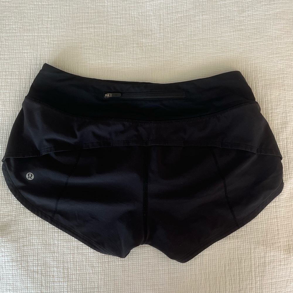 Lululemon Speed Up shorts 2.5 inseam